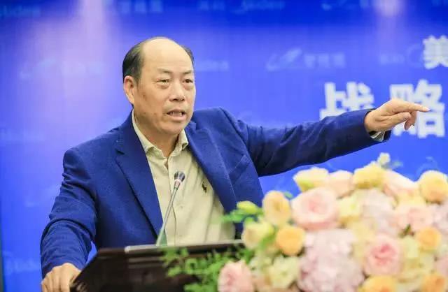 杨国强委员：农村小城镇发展大有空间