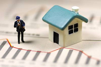 前7月百强房企业绩增速整体放缓