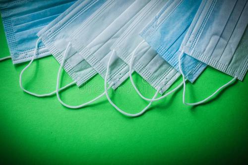 两市低开沪指失守3000点 口罩概念板块逆市上涨