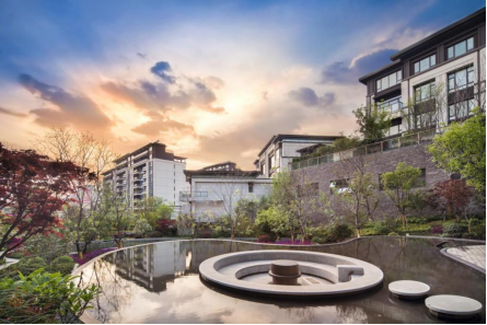 藏不住了！老山脚下两叠真墅即将火热入市！