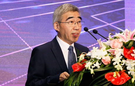 中国房地产业协会会长 冯俊